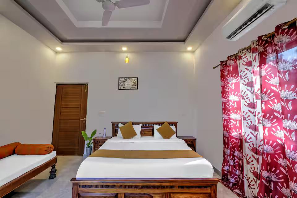 The Singh Farm - 4BHK Private Pool Farm House x Solis Nature