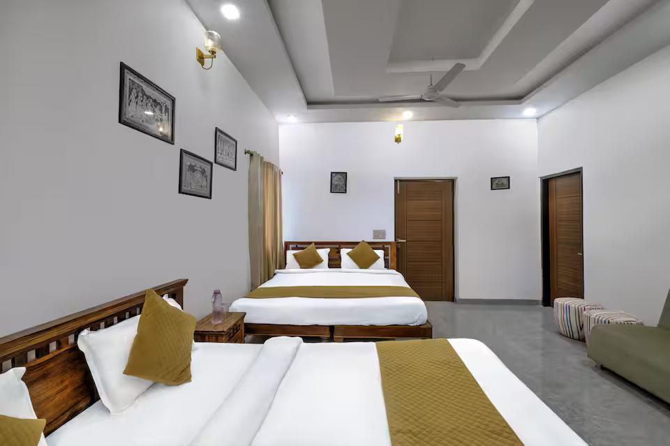 The Singh Farm - 4BHK Private Pool Farm House x Solis Nature