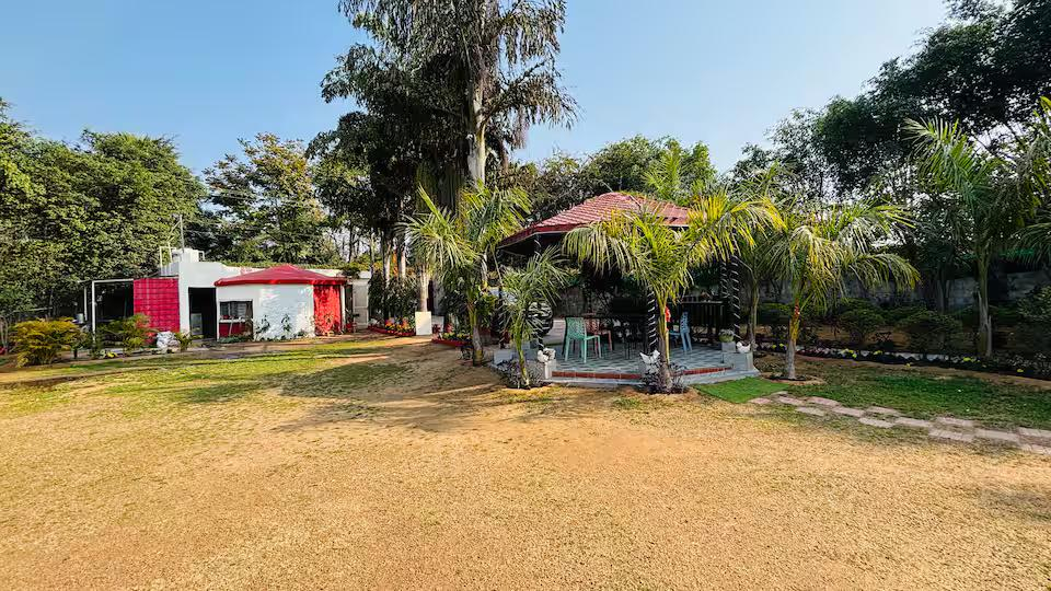 The Singh Farm - 4BHK Private Pool Farm House x Solis Nature