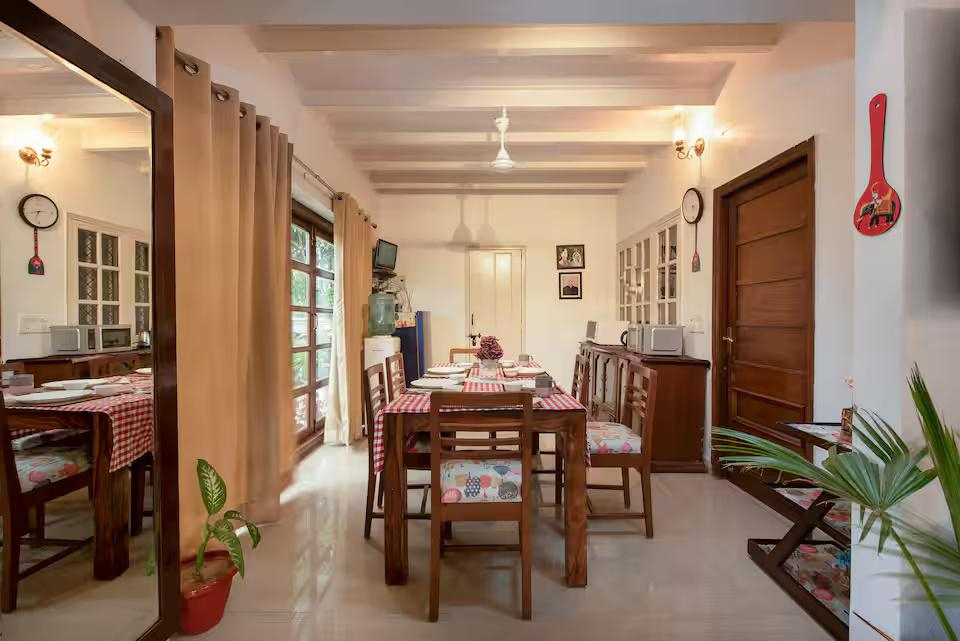 The Singh Farm - 4BHK Private Pool Farm House x Solis Nature