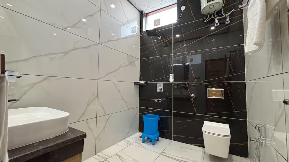 Sunrise Meadow Premium 4BHK Pool Farm in Gurgaon x Solis Nature