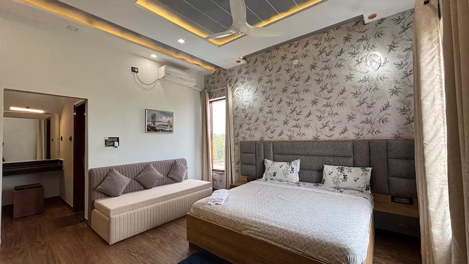 Sunrise Meadow Premium 4BHK Pool Farm in Gurgaon x Solis Nature