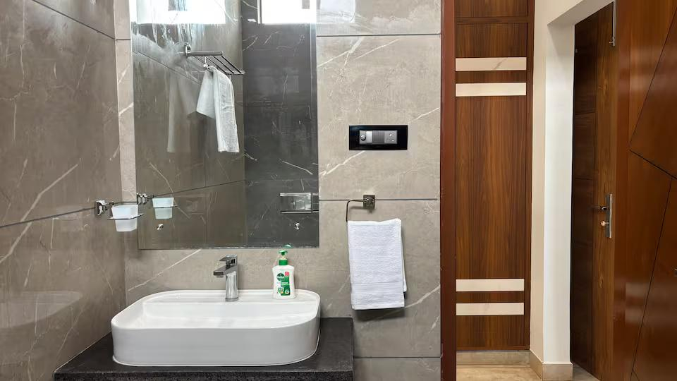 Sunrise Meadow Premium 4BHK Pool Farm in Gurgaon x Solis Nature