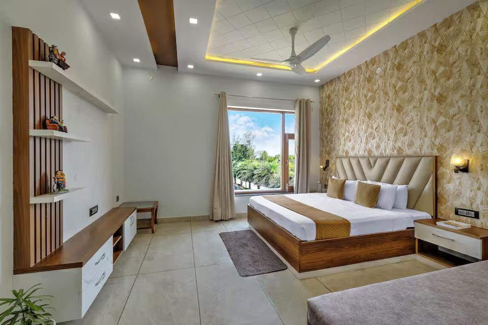 Sunrise Meadow Premium 4BHK Pool Farm in Gurgaon x Solis Nature