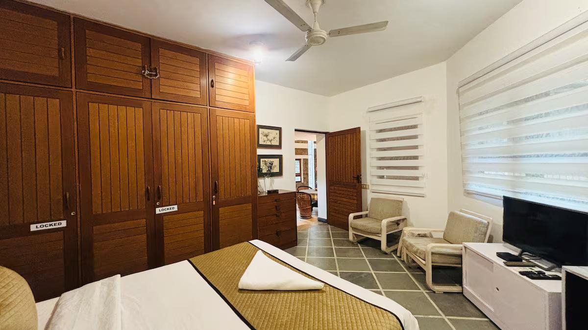 Willows Estate | 5BHK Rustic Pool Farm @ Gurgaon x Solis Nature