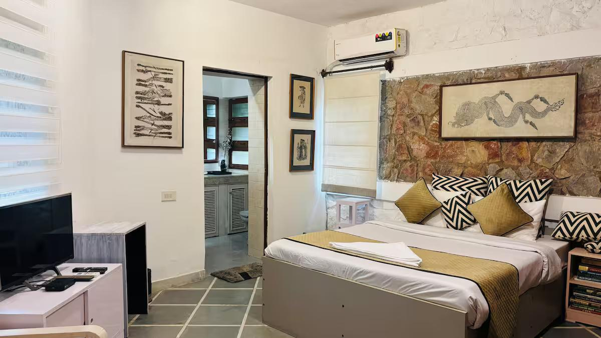 Willows Estate | 5BHK Rustic Pool Farm @ Gurgaon x Solis Nature