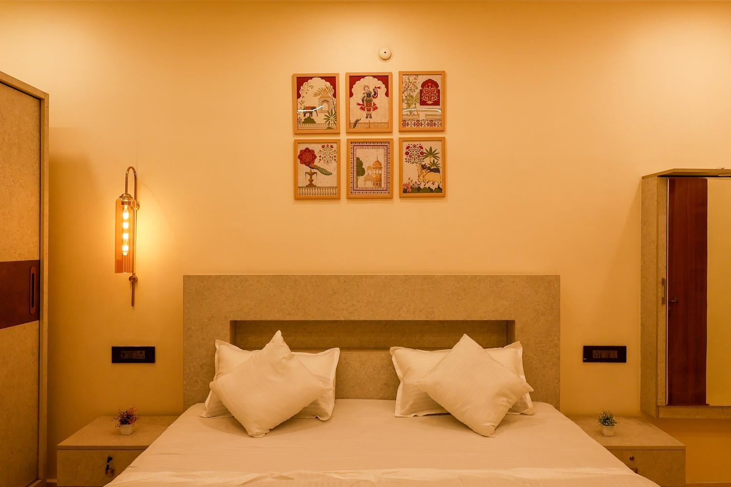 The Wayne Manor x Solis Nature