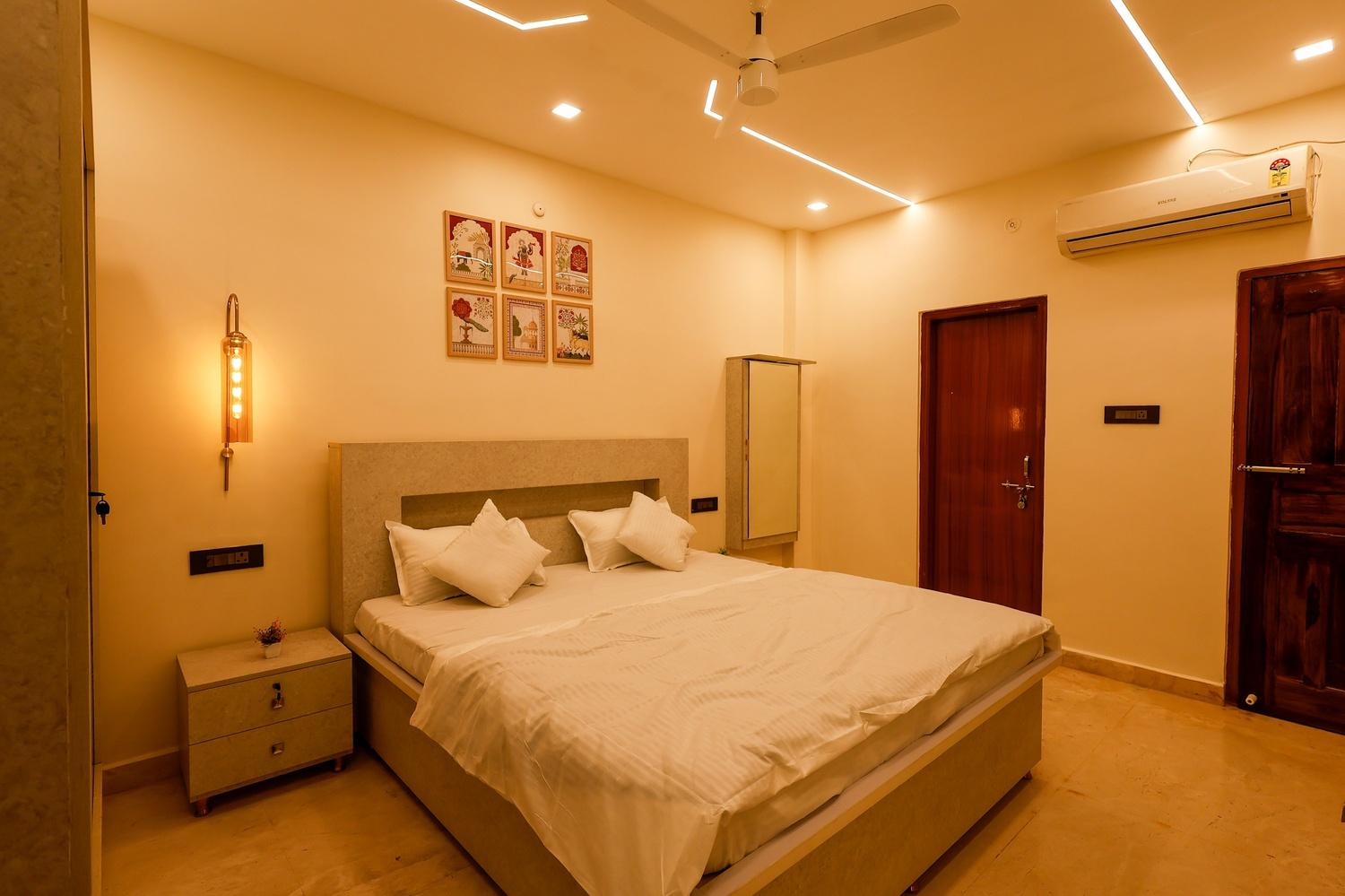 The Wayne Manor x Solis Nature