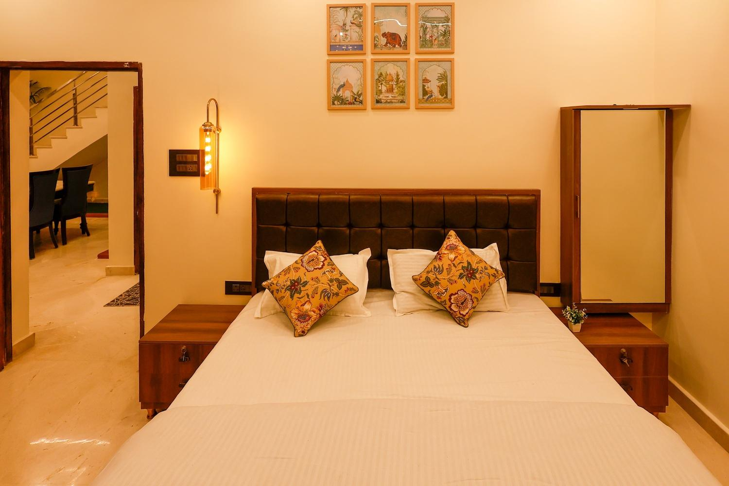 The Wayne Manor x Solis Nature