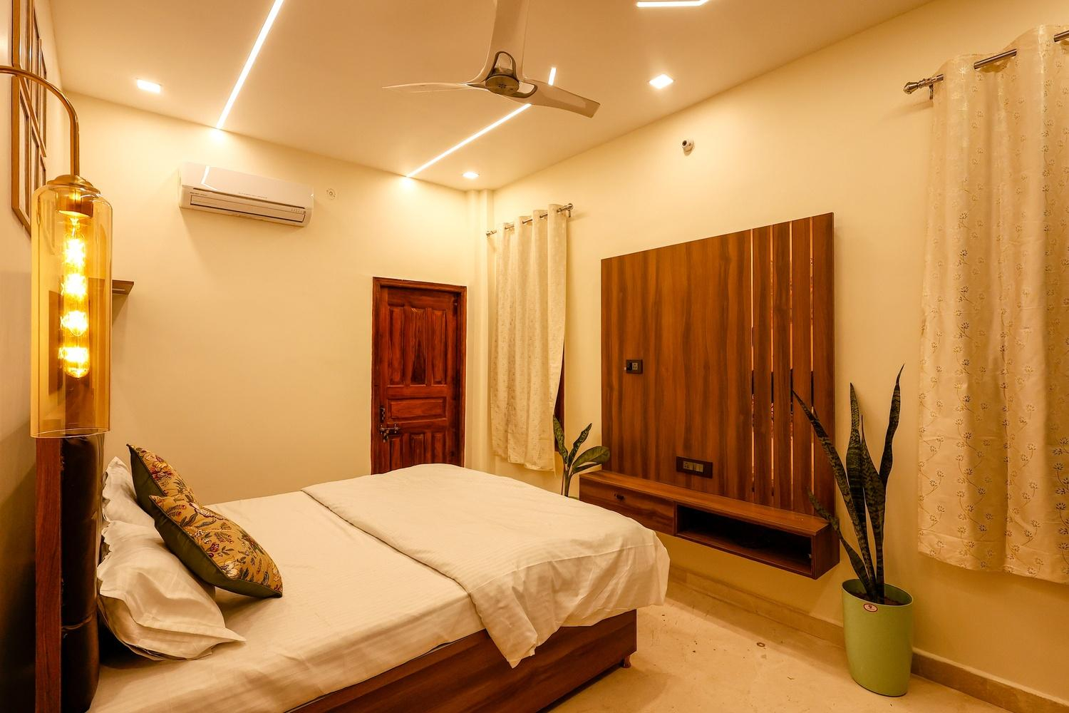 The Wayne Manor x Solis Nature