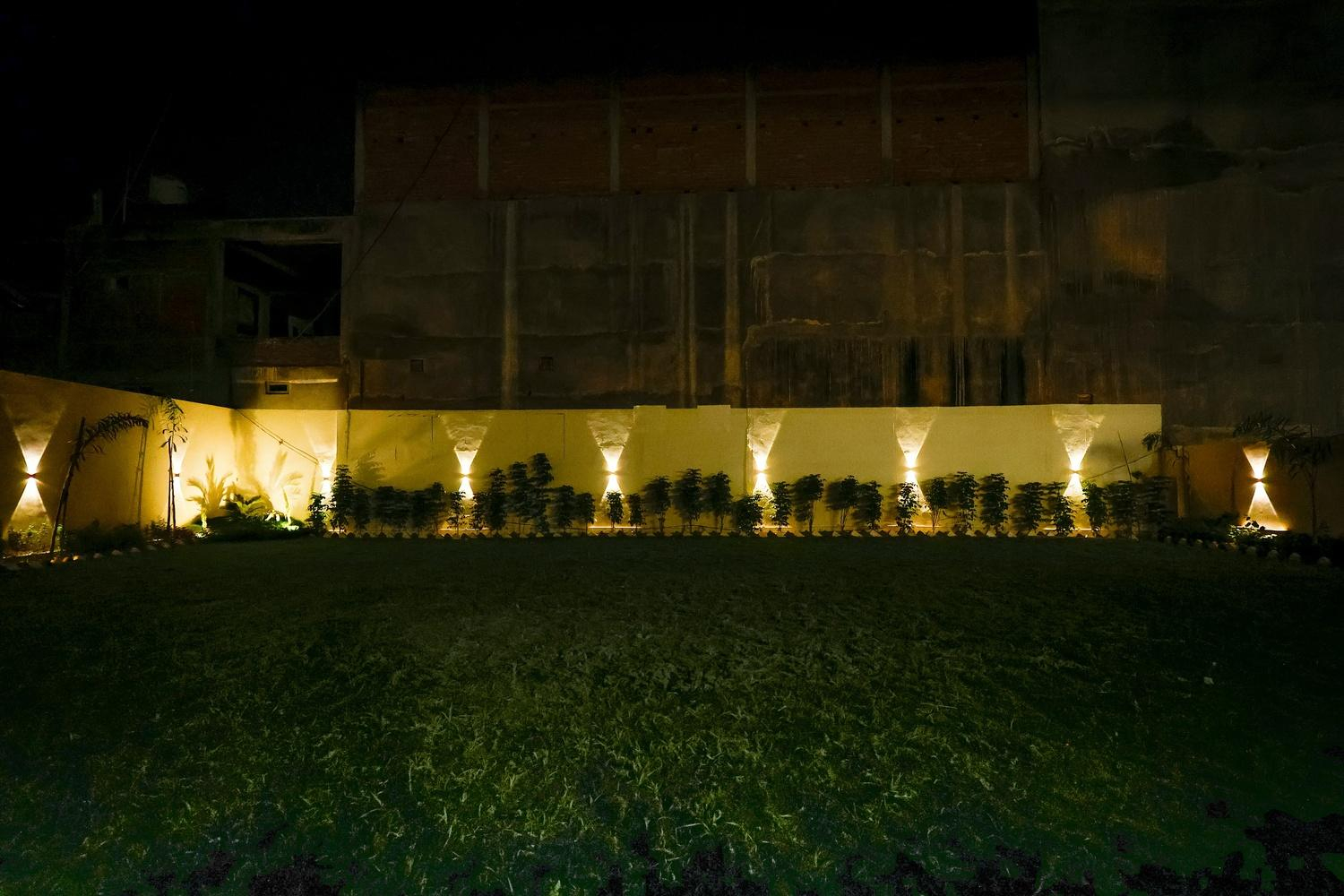 The Wayne Manor x Solis Nature