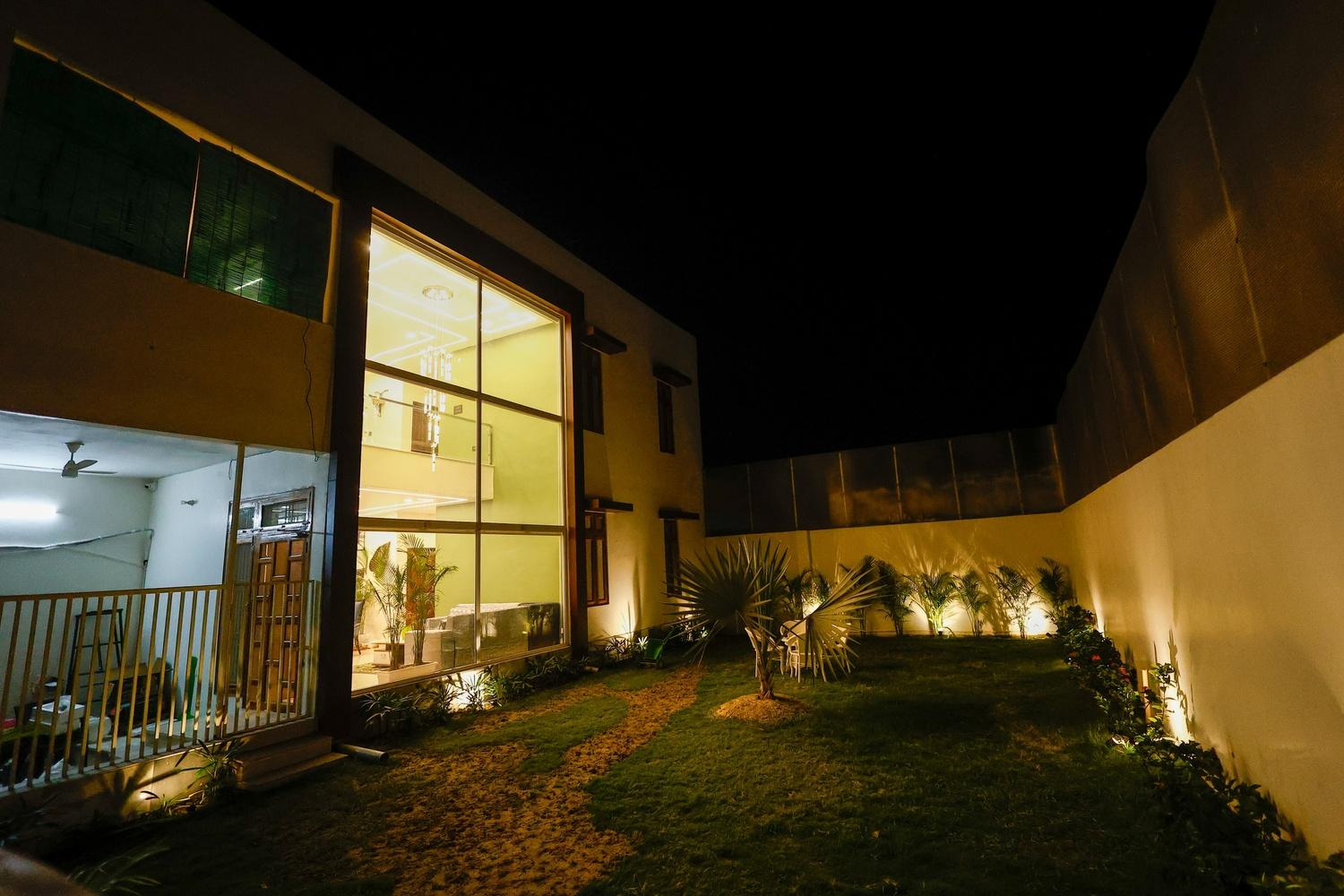 The Wayne Manor x Solis Nature