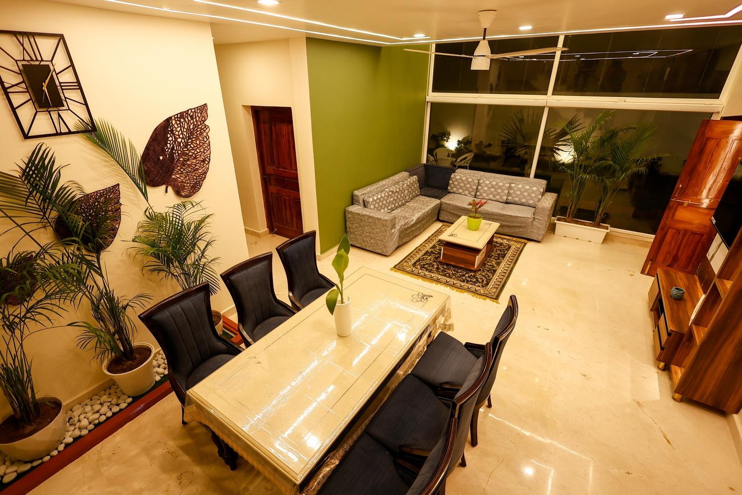 The Wayne Manor x Solis Nature