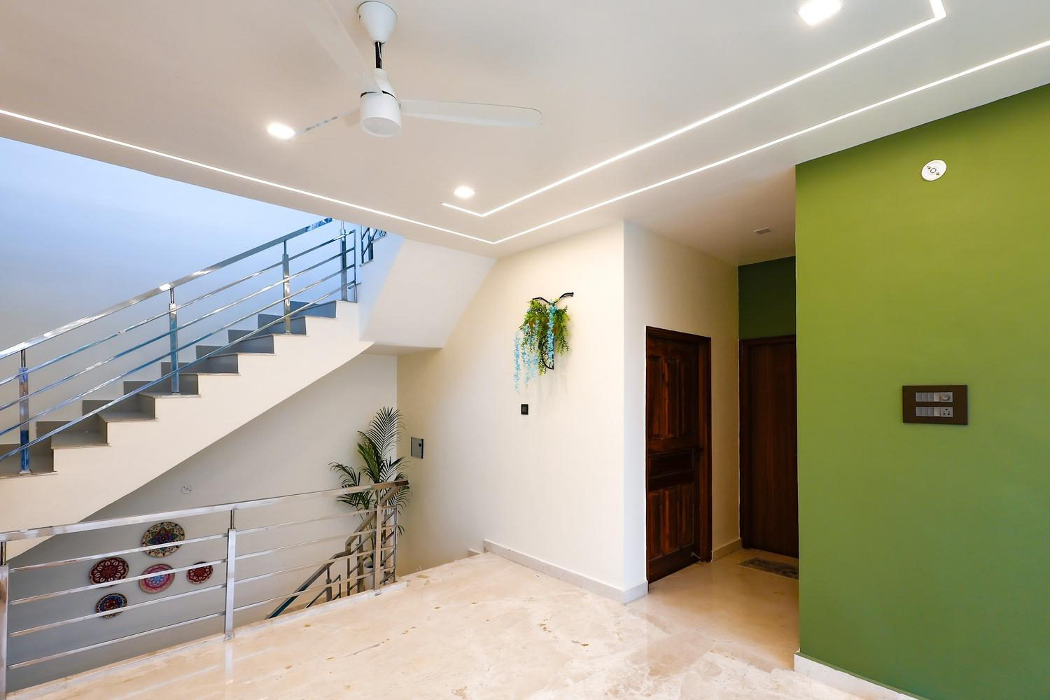 The Wayne Manor x Solis Nature