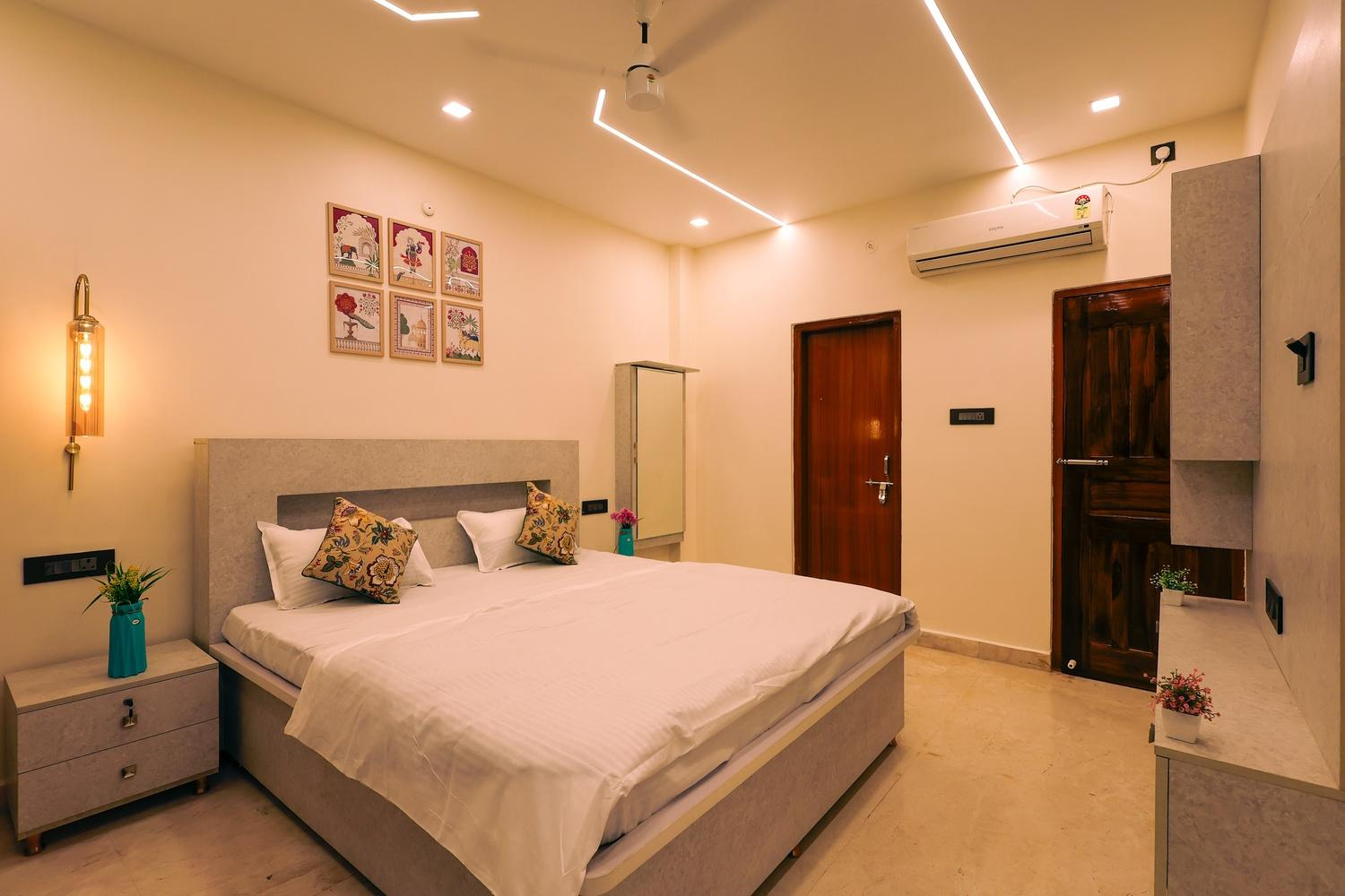 The Wayne Manor x Solis Nature