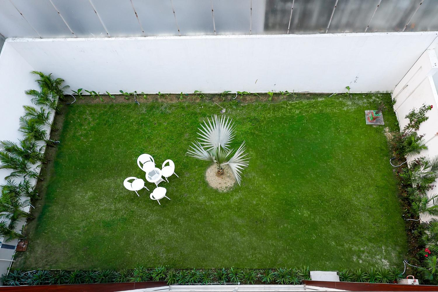 The Wayne Manor x Solis Nature