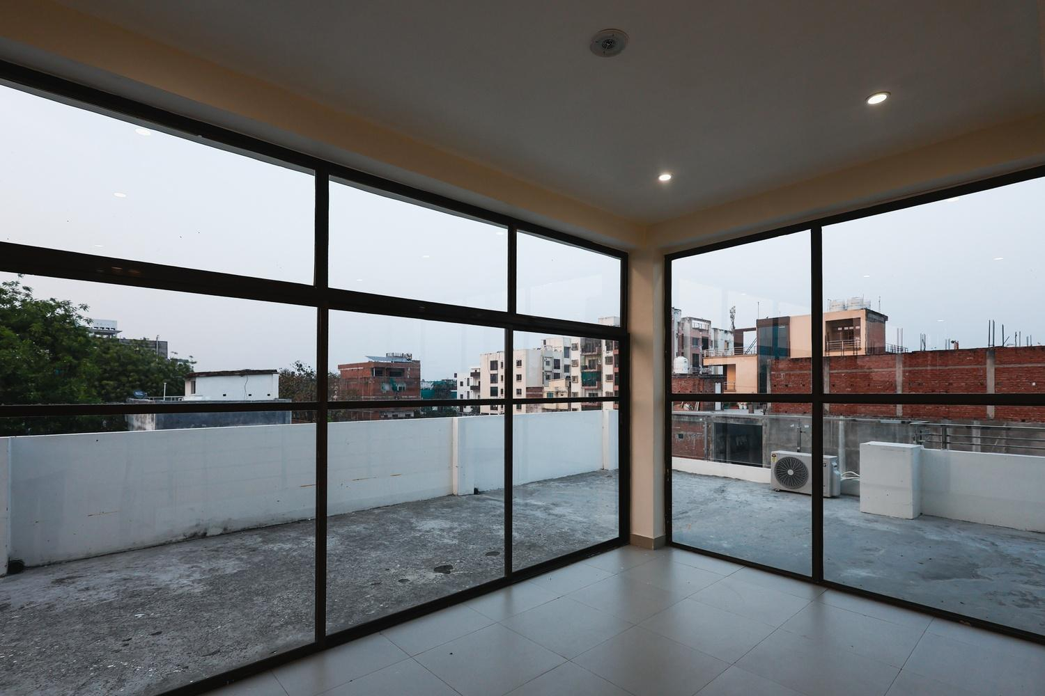 The Wayne Manor x Solis Nature