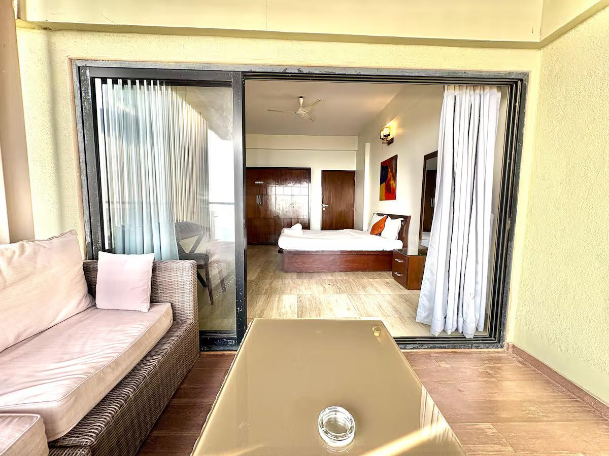 Anantam E301 x Solis Nature