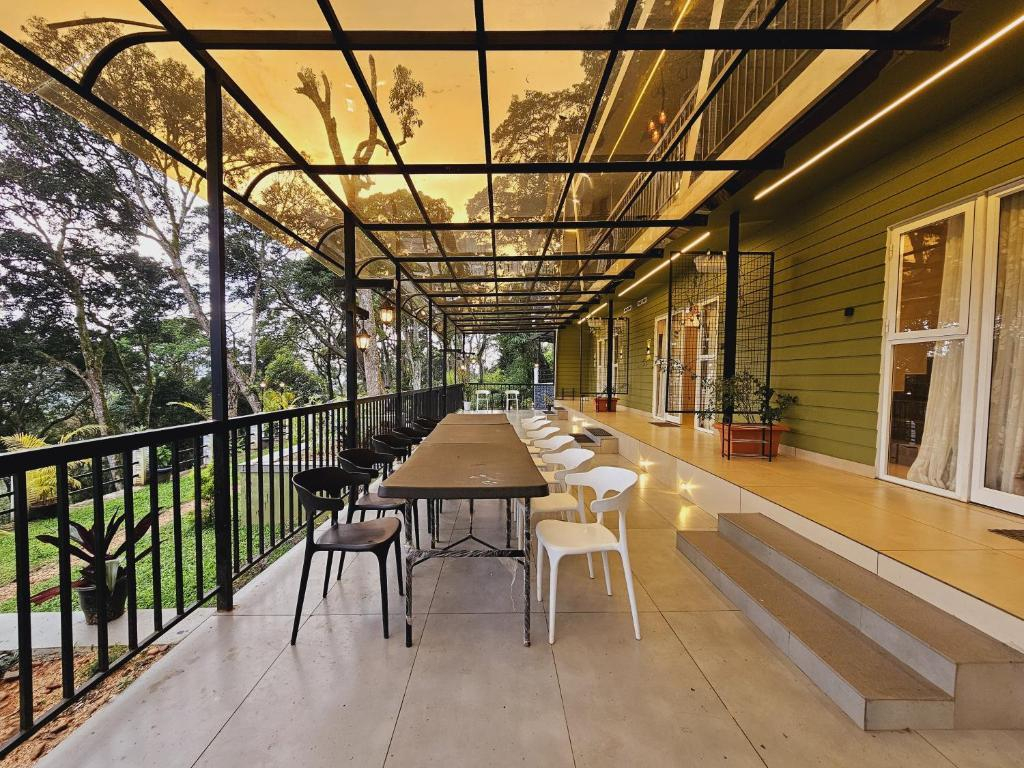 The Yela Munnar by VOYE HOMES x Solis Nature