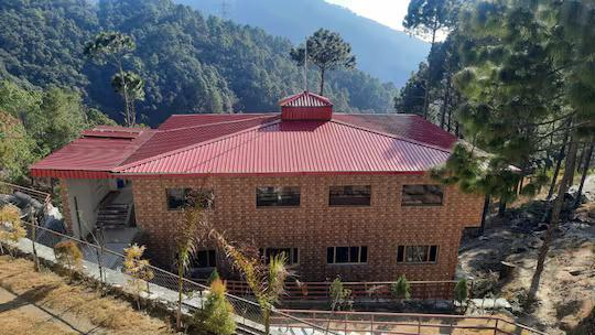 Red Roof Resort Lansdowne x Solis Nature