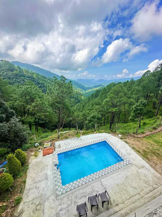 Red Roof Resort Lansdowne x Solis Nature