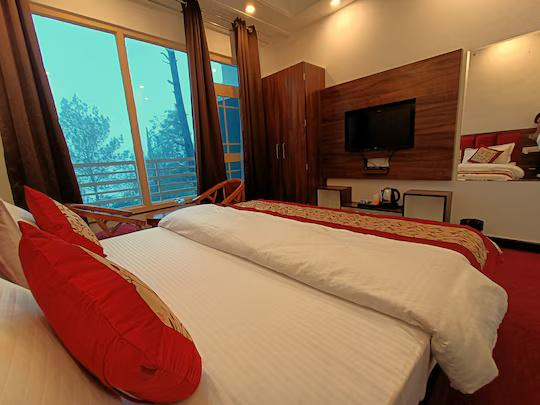 Red Roof Resort Lansdowne x Solis Nature