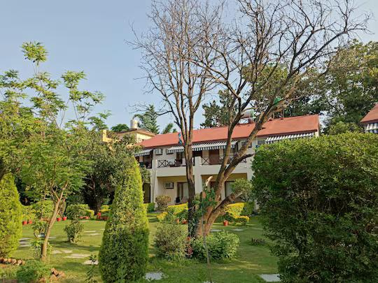 Serenity Corbett Resort x Solis Nature