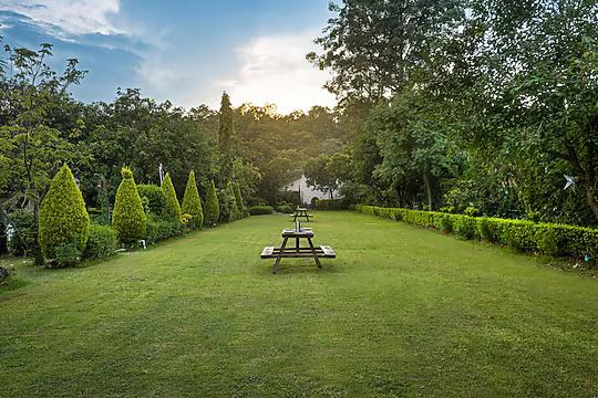 Serenity Corbett Resort x Solis Nature