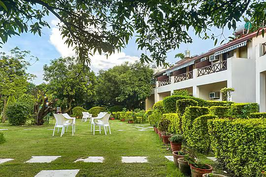 Serenity Corbett Resort x Solis Nature