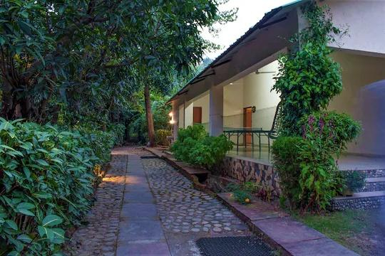 Serenity Corbett Resort x Solis Nature