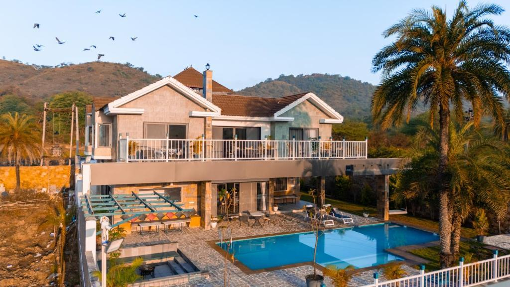 Brindha Villa x Solis Nature