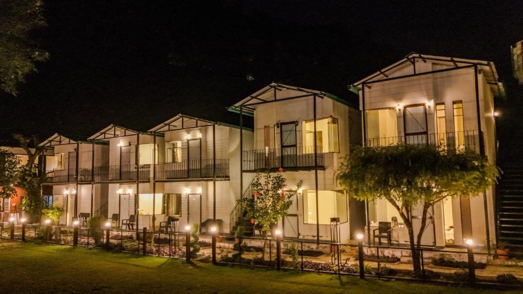 Aspen Riverside Resort x Solis Nature