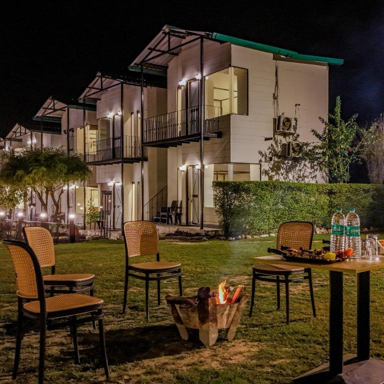 Aspen Riverside Resort x Solis Nature