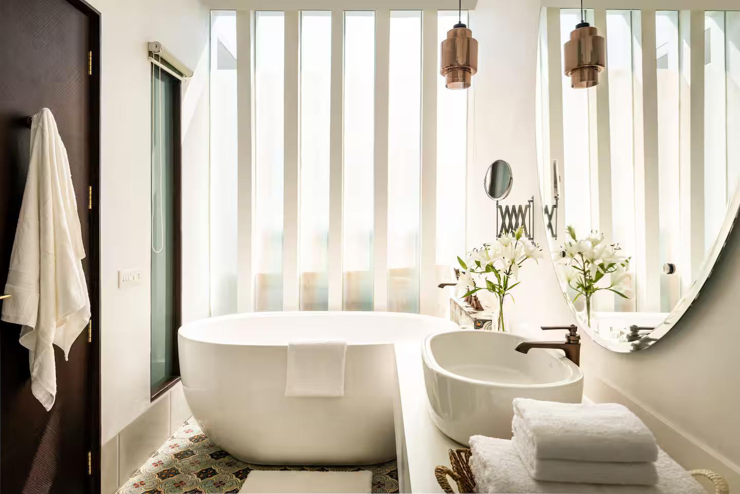 VILLA10 | 5 mins vagator beach | Pvt pool & jacuzzi x Solis Nature
