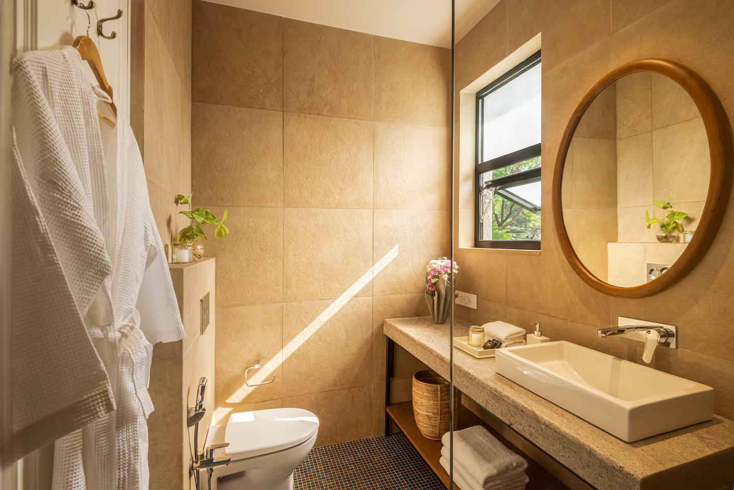 TBK beach villa | Private pool & jacuzzi | Housekeepin x Solis Nature