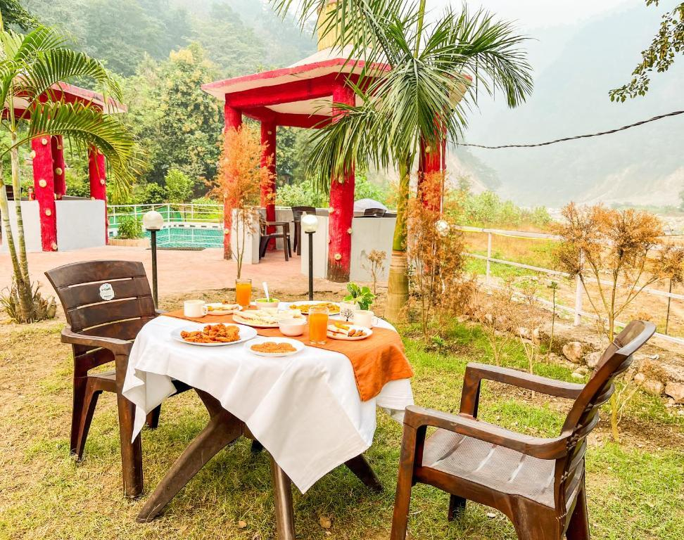 Ekantam Riverside Resort x Solis Nature