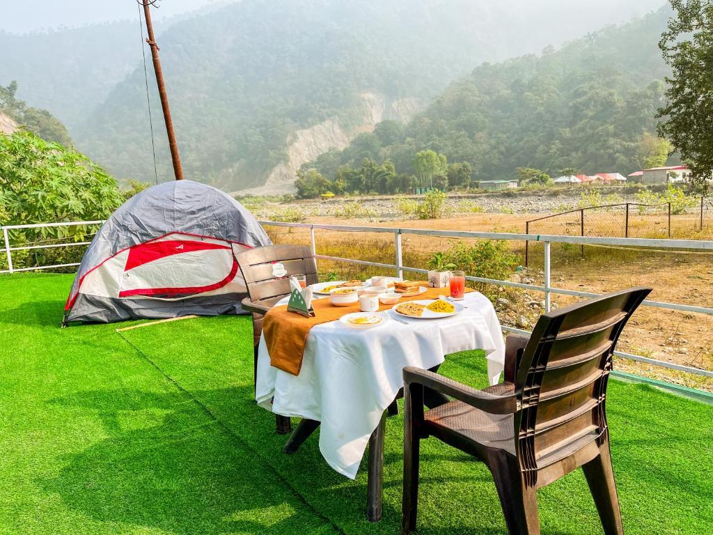 Ekantam Riverside Resort x Solis Nature