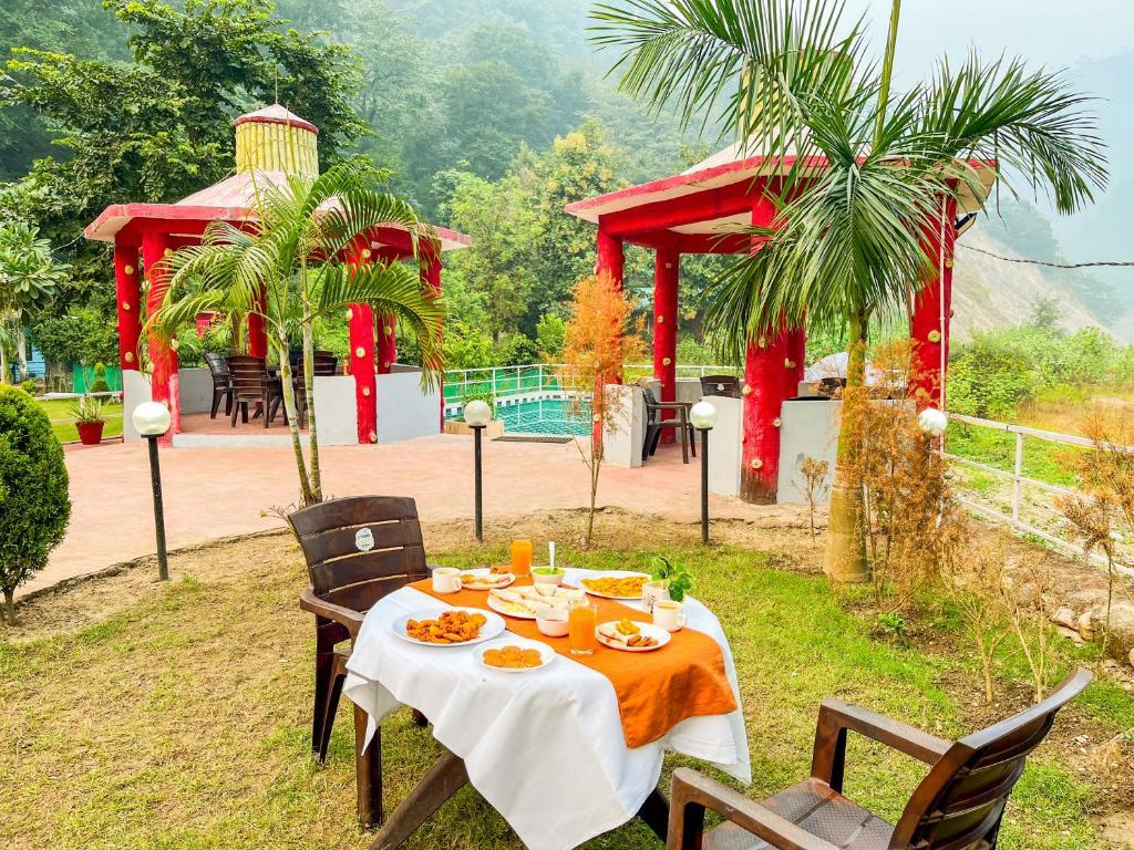 Ekantam Riverside Resort x Solis Nature