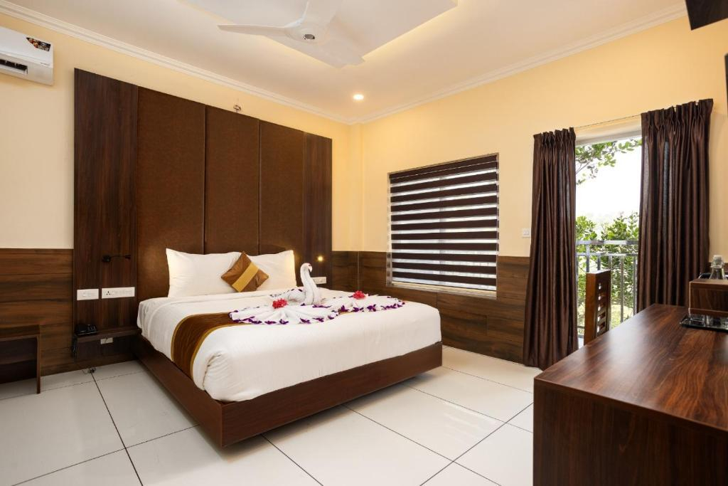 Star Emirates Luxury Resort and Spa, Munnar x Solis Nature