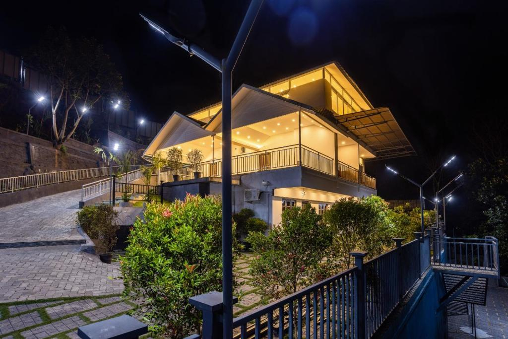 Star Emirates Luxury Resort and Spa, Munnar x Solis Nature