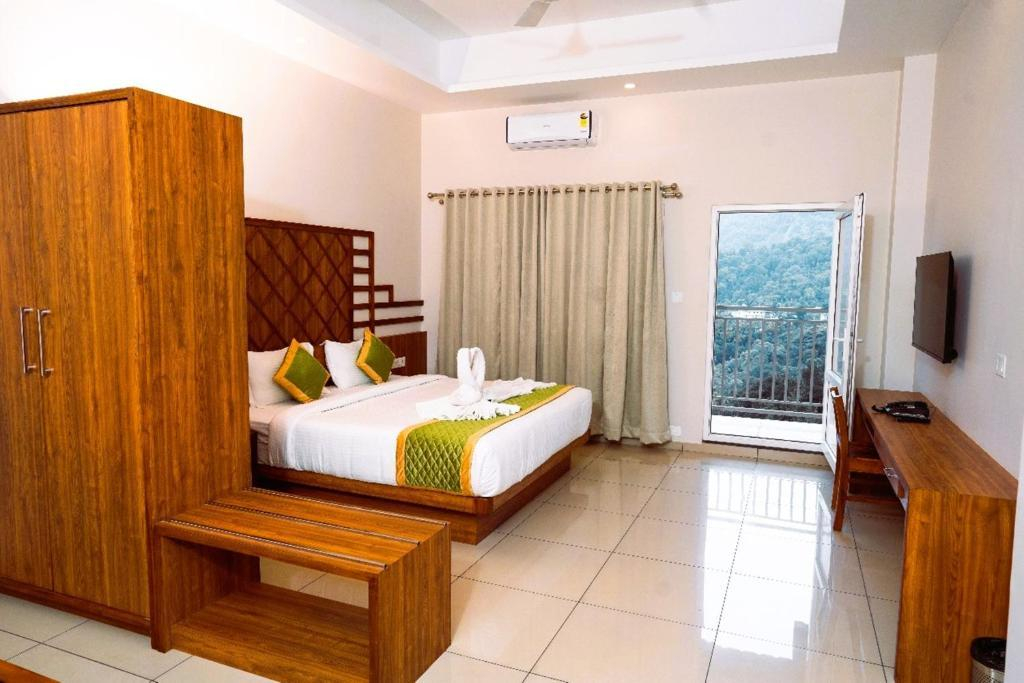 Misty Dale Munnar Resort & Spa x Solis Nature