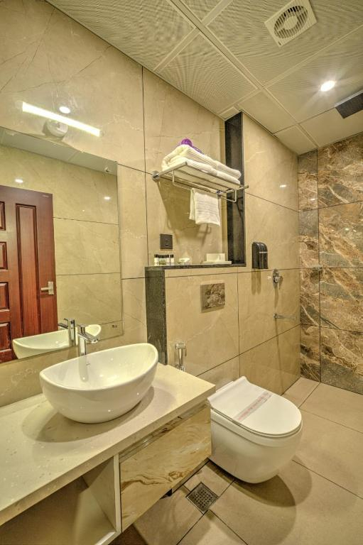 Misty Dale Munnar Resort & Spa x Solis Nature