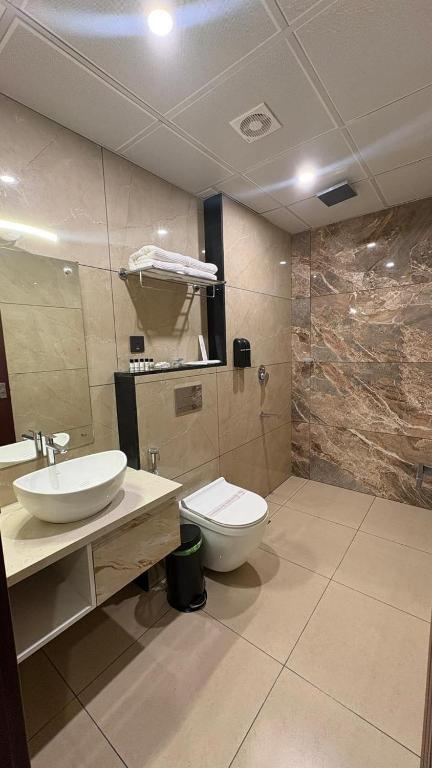 Misty Dale Munnar Resort & Spa x Solis Nature