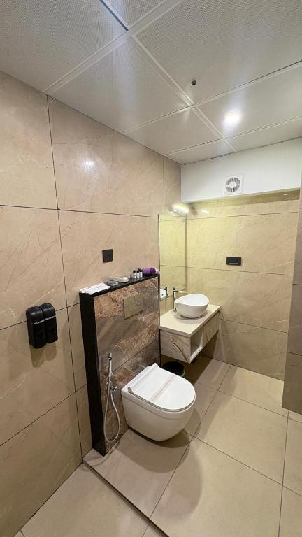 Misty Dale Munnar Resort & Spa x Solis Nature