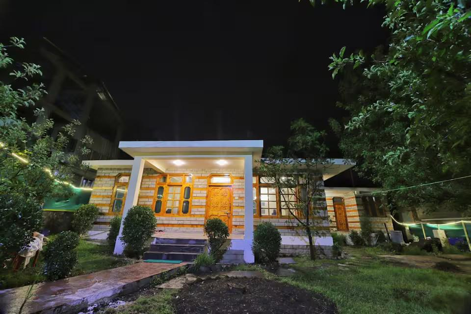 3BHK + 1 Kid Room, My-lo Cottage by Geeta Villas x Solis Nature