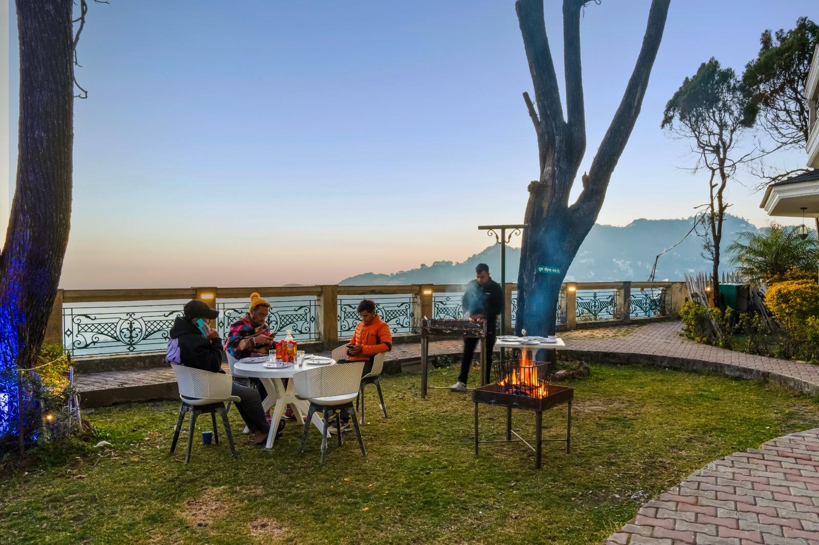 Peaceful 3BHK W/ Valley Views & Garden | Mall Road x Solis Nature