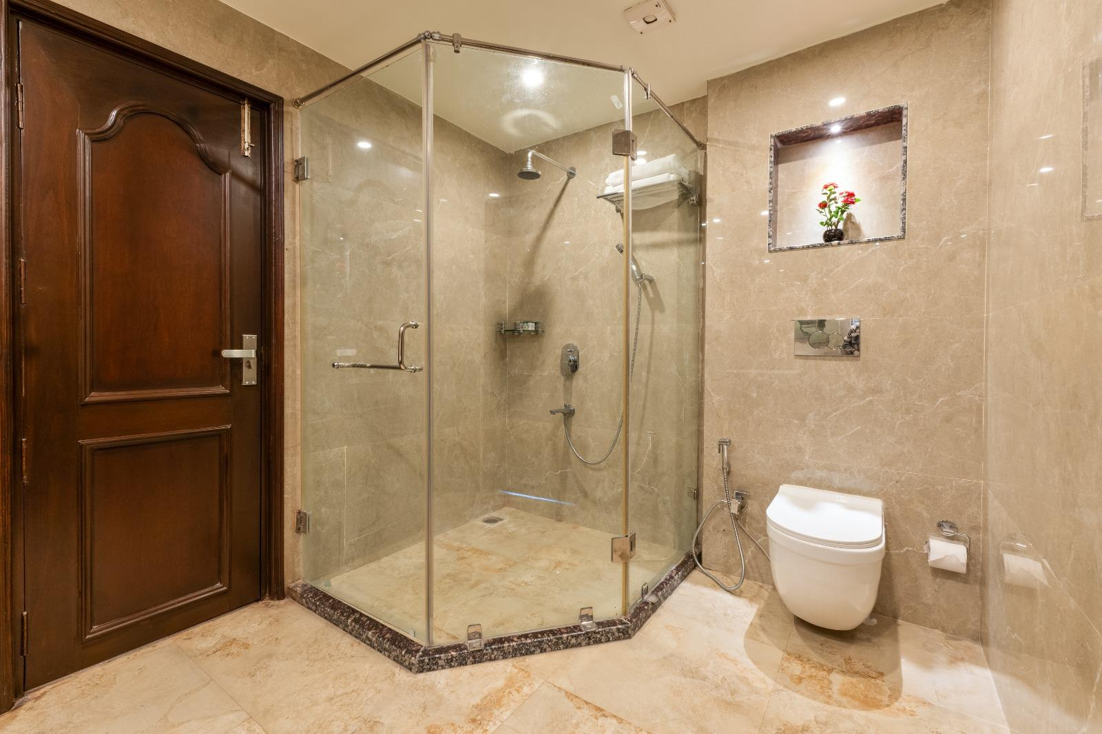 Peaceful 3BHK W/ Valley Views & Garden | Mall Road x Solis Nature