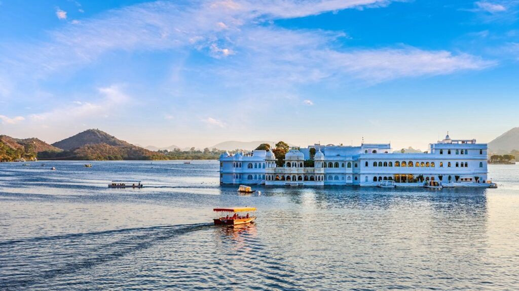 Lake Pichola udaipur